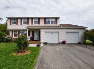 202 Oberlin Dr, Butler, PA 16001