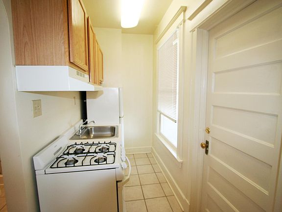 4th image of 1415 E 9th Ave