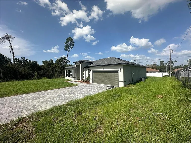 417 Marion Oaks Ln — Photo 24