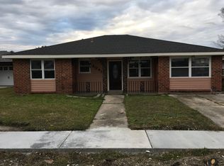 8041 Curran Rd, New Orleans, LA 70126