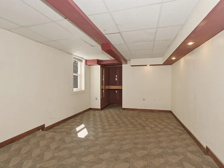 221 Snelling Ave — Photo 10