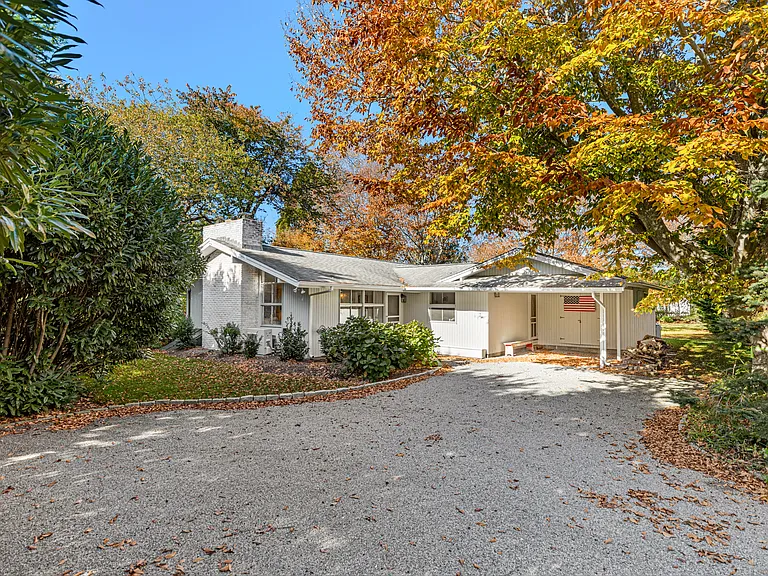 350 Bluff Rd — Photo 20