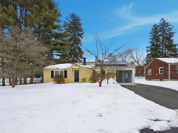 73 Timber Ln, Springfield, MA 01119