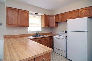 4th image of 5617 N Fairfield Ave