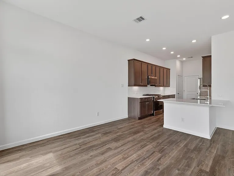 5634 Amber Brook Ln — Photo 15