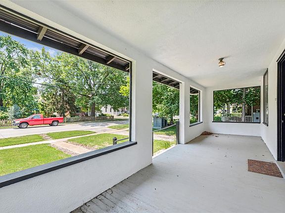 3rd image of 223 W Monroe Ave