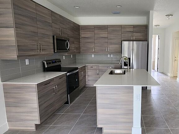 3rd image of 5694 Agostino Way