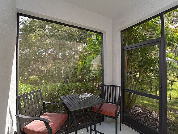 4th image of 6449 Baytown Dr