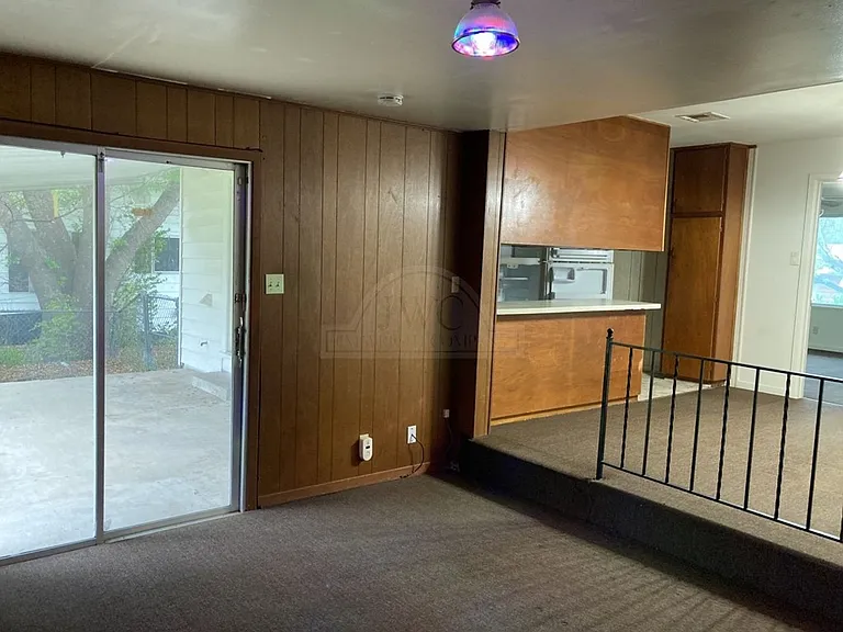 310 Prather Dr — Photo 4