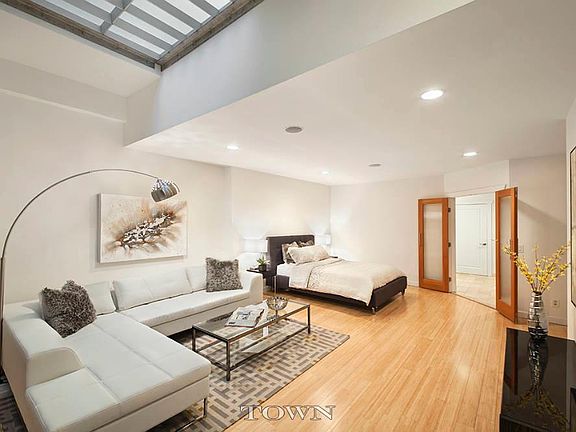 5th image of 251-253 W 19th St #1E