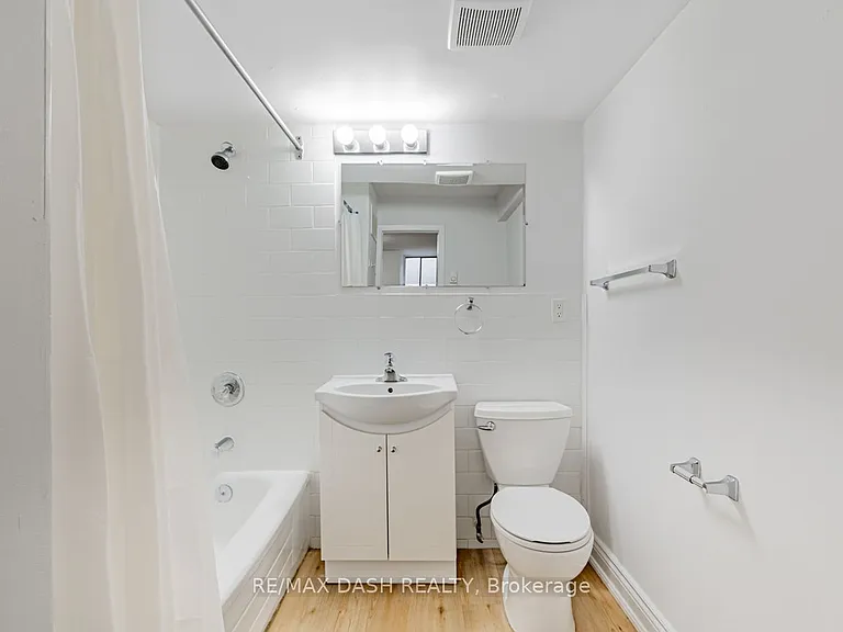 663 Huron St #B2 — Photo 18