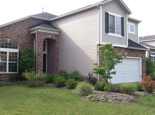 1047 Stephen Ct, Aurora, IL 60502