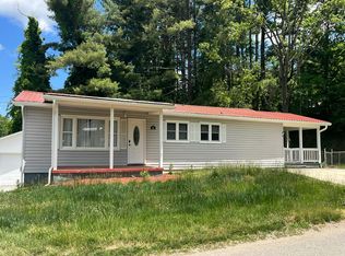 93 Valley View Cir, Waynesville, NC 28786
