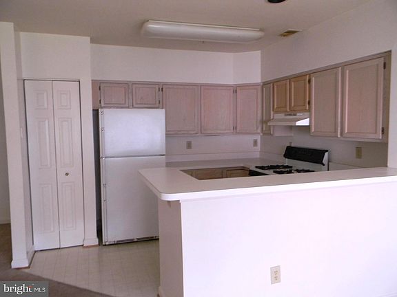 4th image of 306 Gatehouse Ln #306I