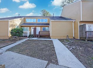 36 Sandalwood Cir, Lawrenceville, GA 30046