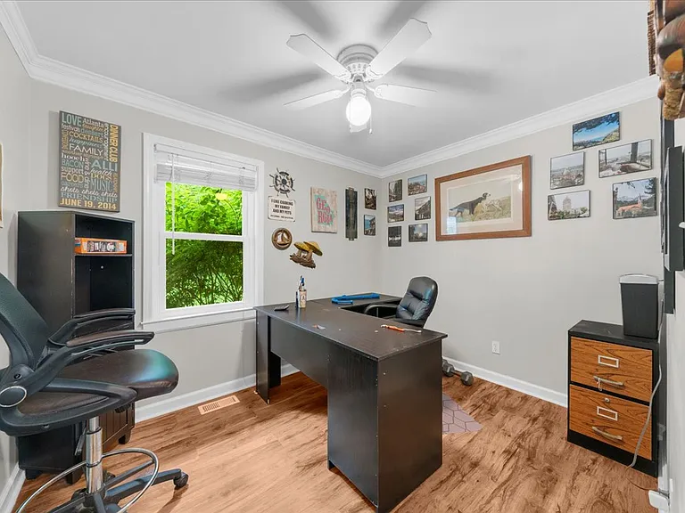 852 Benson Hurst Dr SW — Photo 20