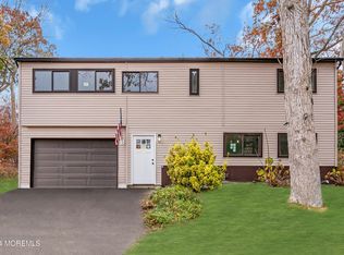 44 Cranmer Rd, Bayville, NJ 08721