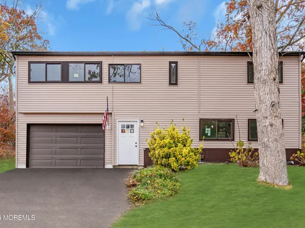 44 Cranmer Road, Bayville, NJ 08721