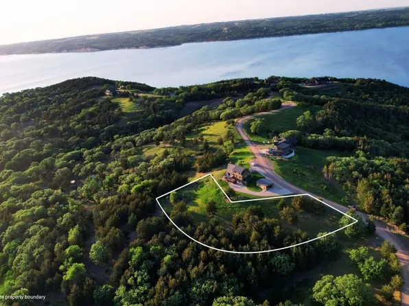 301 Riverpoint Bay, Crofton, NE 68730