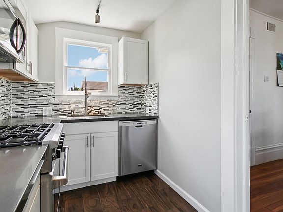 5th image of 832 - 834 York Street