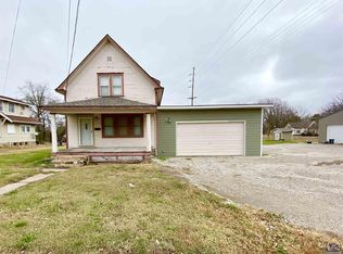 509 S 4th St, Burlington, KS 66839