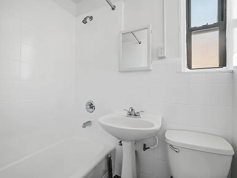 400 Bleecker St #3A — Photo 5