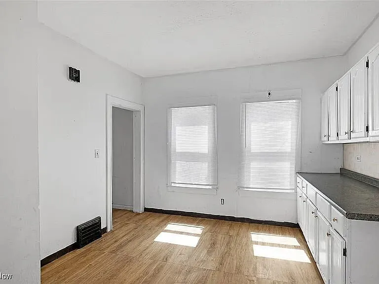 3-Bedroom Home with Detached Garage in Cleveland — Photo 4