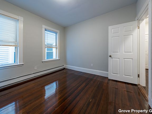 5th image of 717 E 2nd St Floor 2