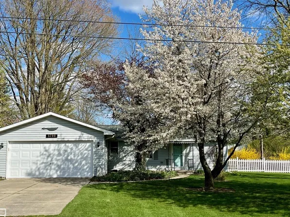 5799 Urban Dr, East China, MI 48054