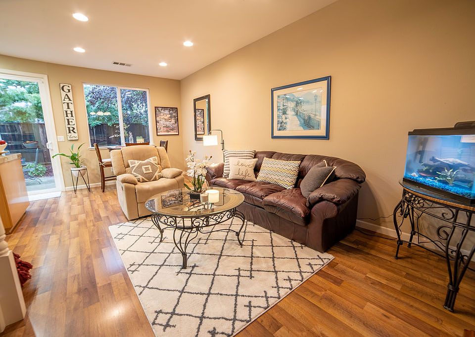 1st image of 467 Rosso Ct