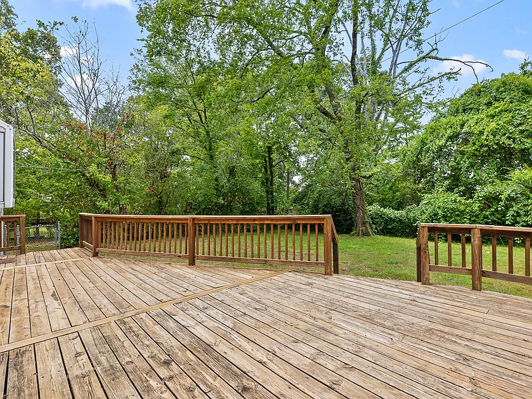 949 Signal Rd — Photo 20