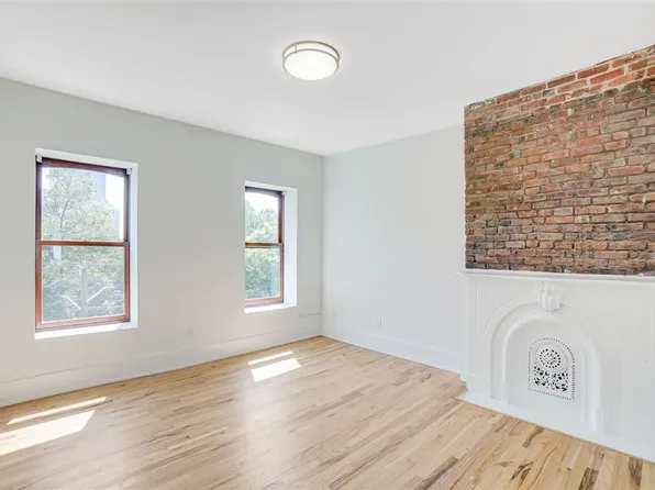 274 Montgomery Street image 1 of 13