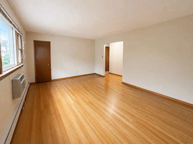 40 Stuyvesant Ave #4 — Photo 7