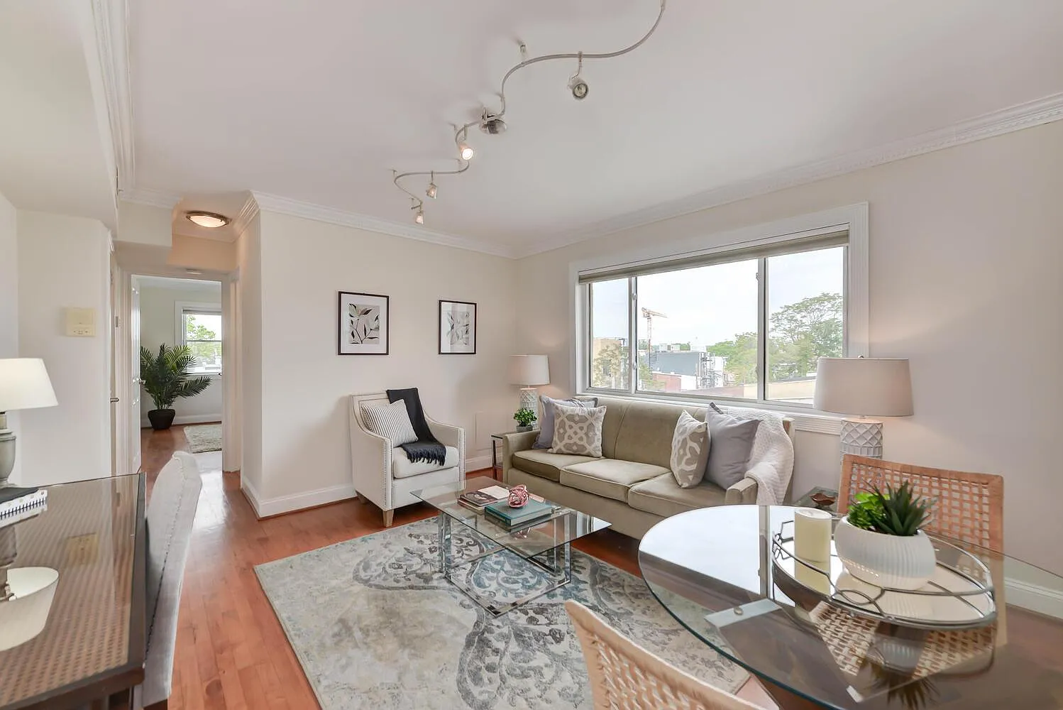 1 bed, 500 sqft, $1,890 — Photo 1