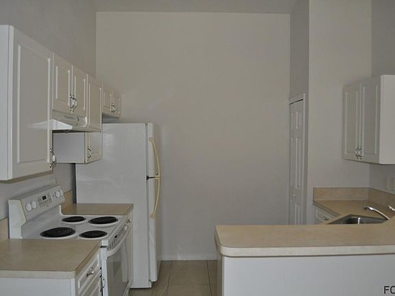 4th image of 18 Buttonbush Ln #A