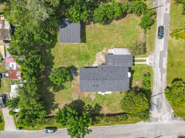 303 Lake Gertie Rd, Deland, FL 32720