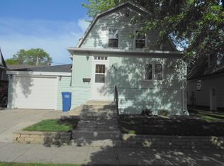 420 3rd St NW, Watertown, SD 57201