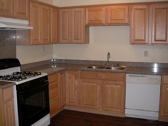 2nd image of 1444 McAllister Ave