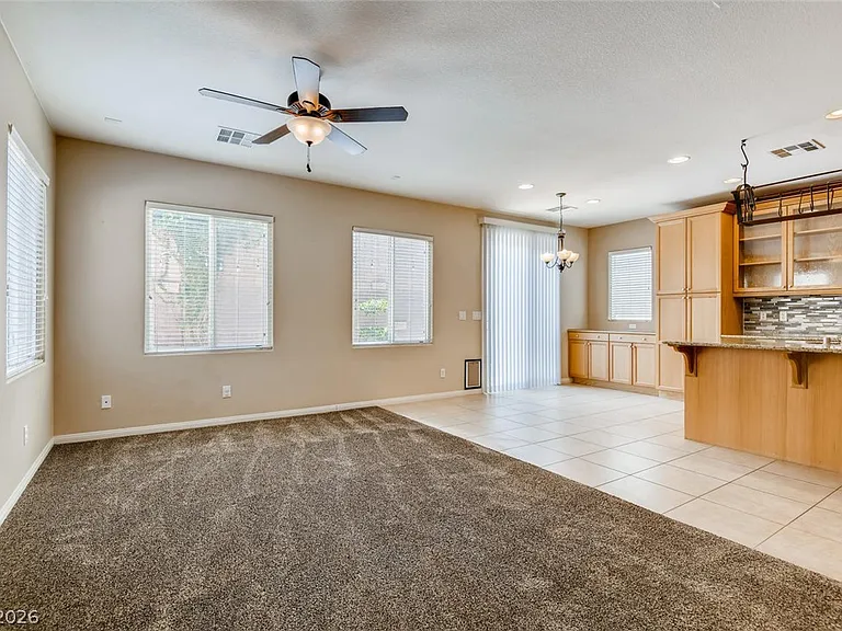 996 Wagner Valley St — Photo 3