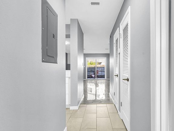 2nd image of 734 Legion Dr APT 64
