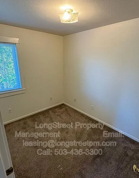 1927 NW Highland Dr — Photo 30