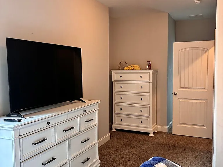 424 Walker Cir — Photo 14