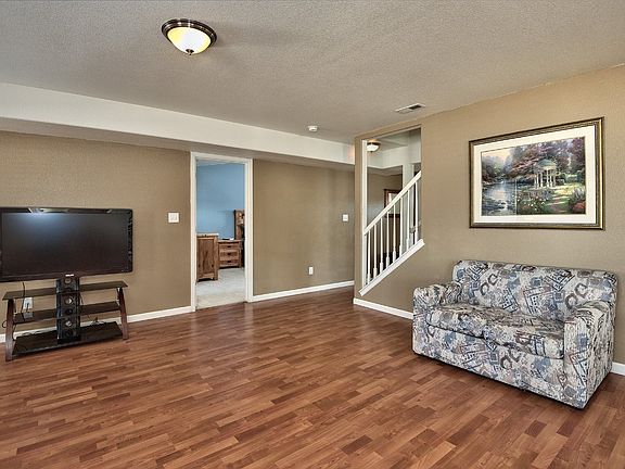 Separate Formal Living Room!
