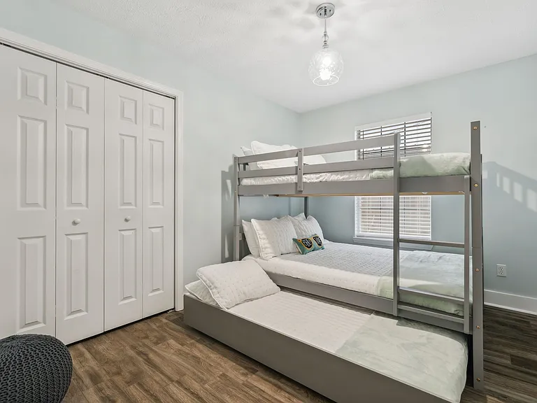 6527 Sunset Ave — Photo 17