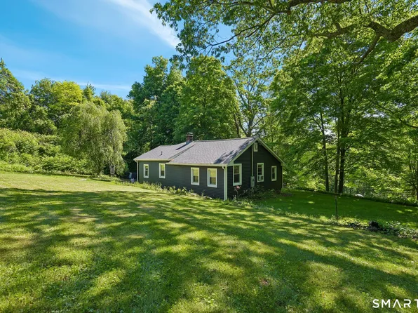 817 Carrington Road, Bethany, CT 06524