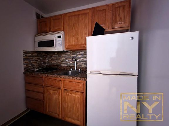 2nd image of 36-25 Parsons Blvd #4H