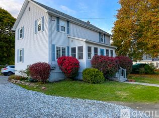 22 Mill Hill Rd, Cheshire, MA 01225