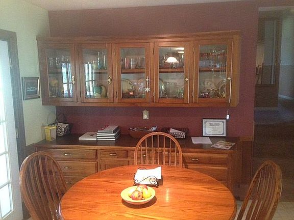 5th image of 302 Rayfield Acres Dr
