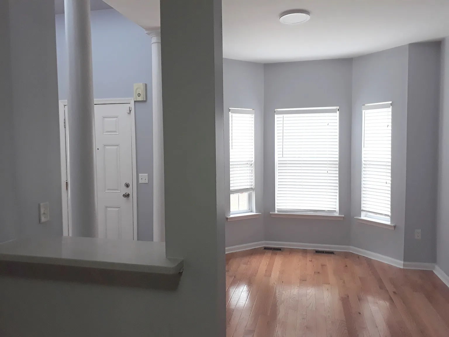 3 bed, 2.5 bath, 1704 sqft, $3,350 — Photo 3