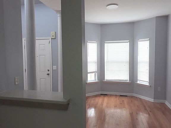 4th image of 339 Moonlight Dr